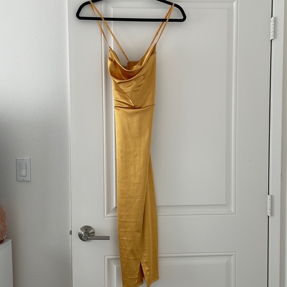 Windsor Evening Dress - Picture 6 of 9